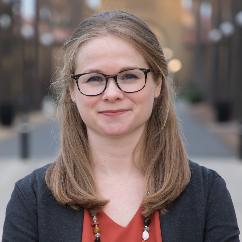 Elinor Benami headshot